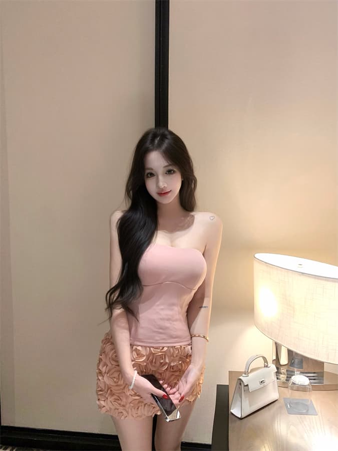 실사 정가 복숭아 인사이드 복숭아 가스 슬림해 보이는 튜브탑 순수한 욕망 맨위 여성 이른 봄 하이웨이스트 레이스 작은 대중 반 스커트 세트 상세 이미지 19