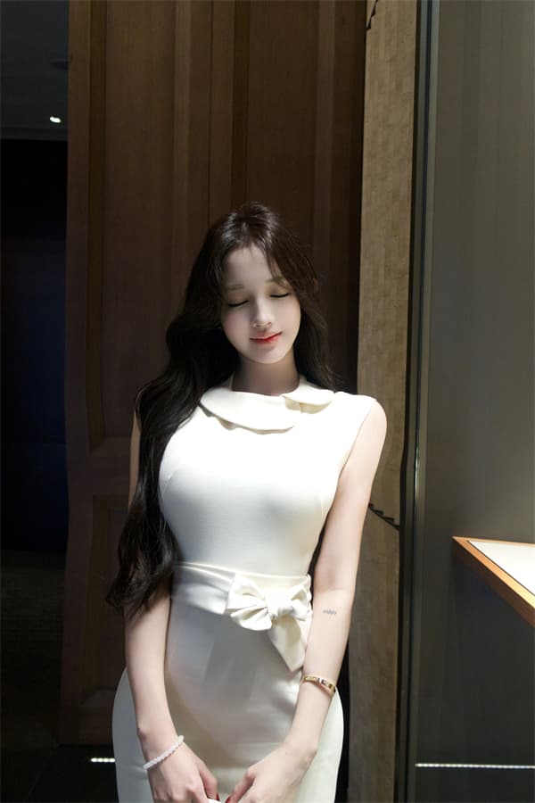 실사 정가 따뜻한 니켈 미스 화이트 순수한 색 욕망 타이트 스커트 허리 수축 첫사랑 드레스 한 부서 슬림해 보이는 이른 봄 미니 스커트 상세 이미지 2