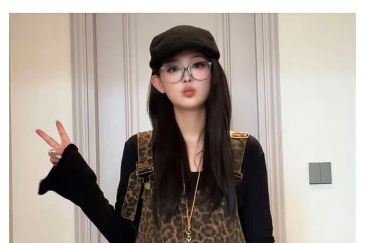 2026 가을 니트 만나는 레오파드 무늬 루즈핏 슬림해 보이는 임산부 멜빵 바지 패션 투피스 세트 세트 상세 이미지 21
