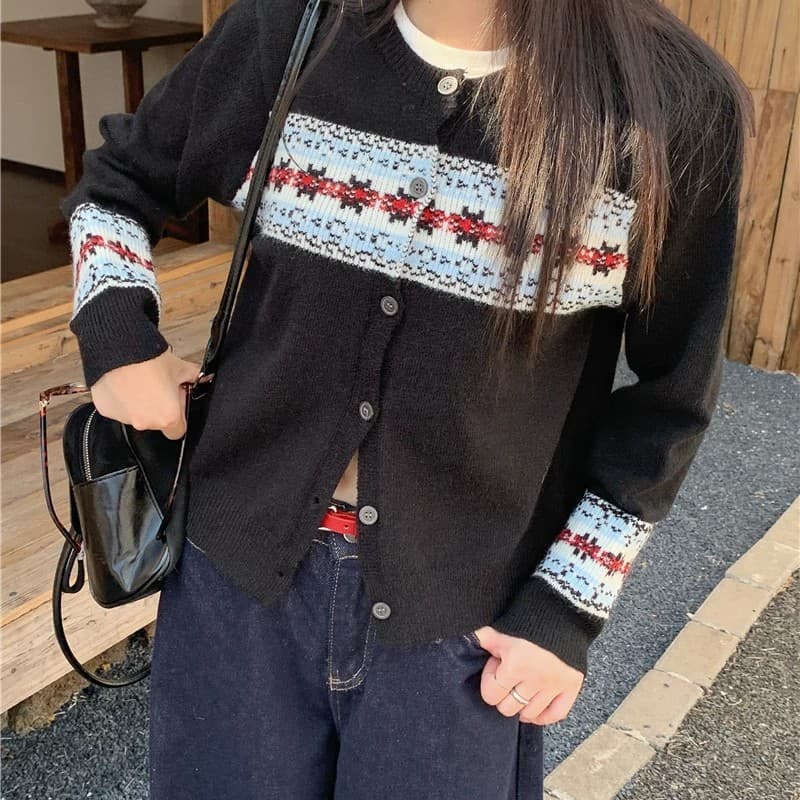 공정한 섬 자수 라운드 넥 단추 니트 오픈 가디건 여성 가을 겨울 느긋한 바람 분위기 센스 개성 자카드 스웨터 코트 상세 이미지 5