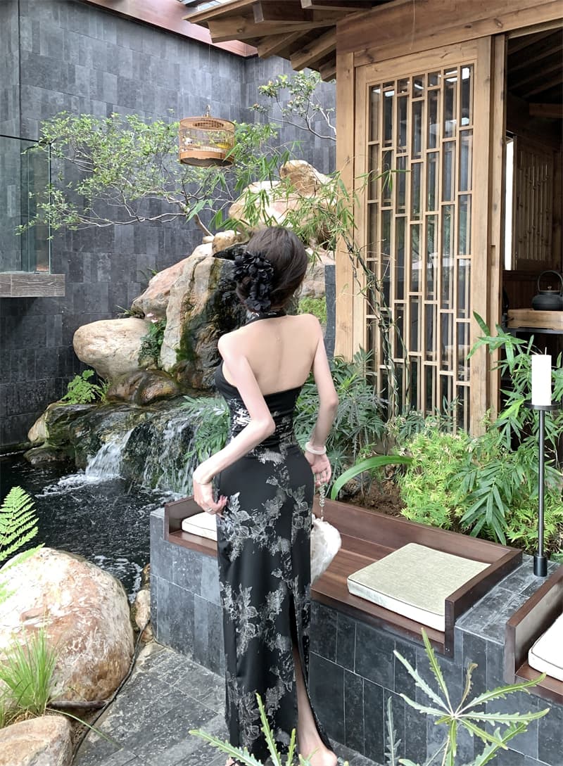 실사 여름 프랑스식 슬립 섹시함 V넥 검정색 다림질 금박 행침 목 백리스 허리 수축 슬림해 보이는 롱 코트 드레스 상세 이미지 3