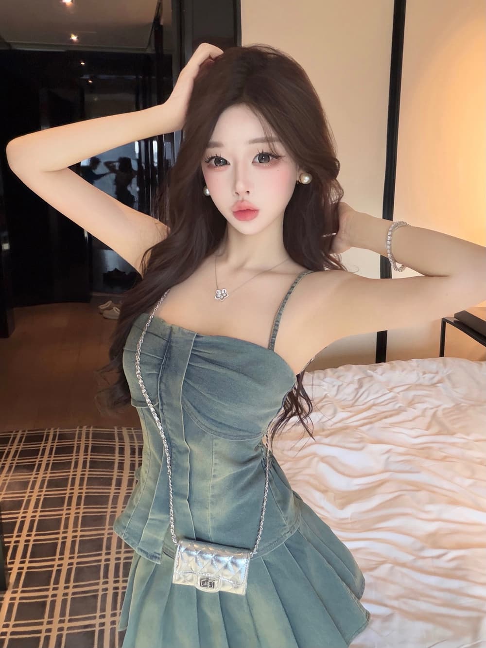 실사 웨스트 레트로 핫걸 섹시함 트임 데님 튜브탑 슬립 맨위 슬림해 보이는 플리츠 미니 스커트 투피스 세트 상세 이미지 13