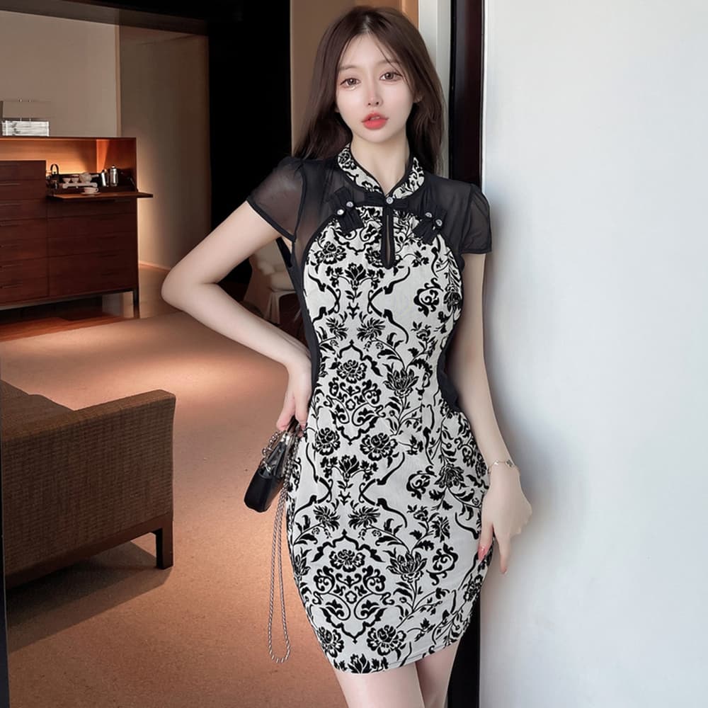 실사 새로운 홀로우 아웃 인터넷 유명인 레트로 일상 개선 치파오 꽃무늬 여성 드레스 슬림해 보이는 섹시함 타이트 스커트 미니 스커트 상세 이미지 12