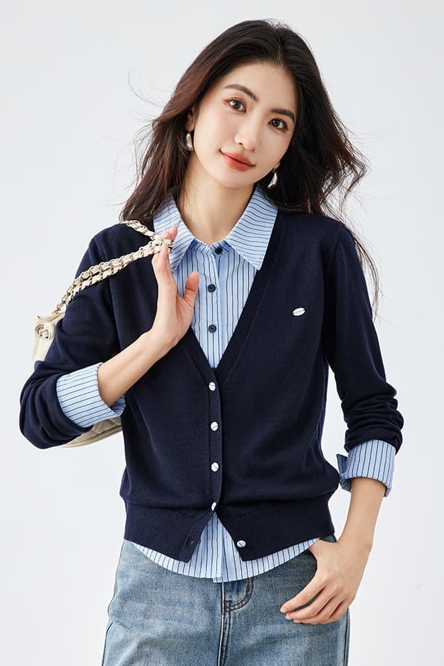 2026 새로운 페이크 레이어드 니트 스웨터 여성 배색 패션 외국 가스 고급 센스 모직물 긴팔 오픈 가디건 맨위 이미지 6