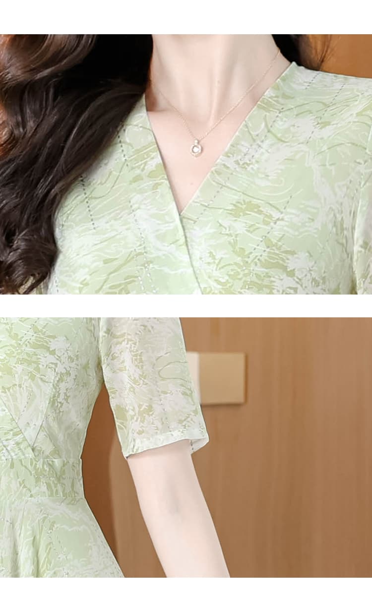 실사 여름 반팔 V넥 여성 드레스 연기 녹색 빅 플레어 스커트 휴가 해변 드레스 허리 수축 몸매 가꾸기 슬림해 보이는 상세 이미지 19