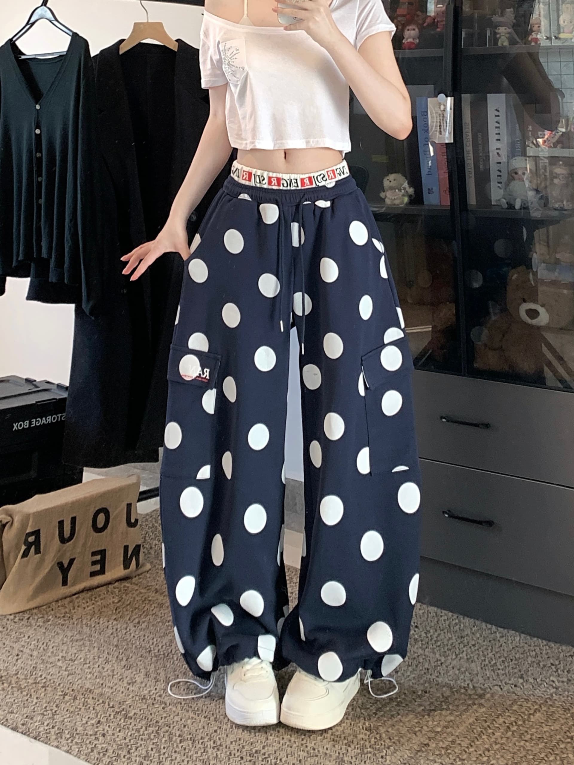 실사 아메리칸 레트로 대 도트 무늬 더블 허리 머리 캐주얼 와이드 레깅스 바지 스트리트 댄스 운동 허리밴드 바닥 청소 모통이 칼 바지 이미지 2
