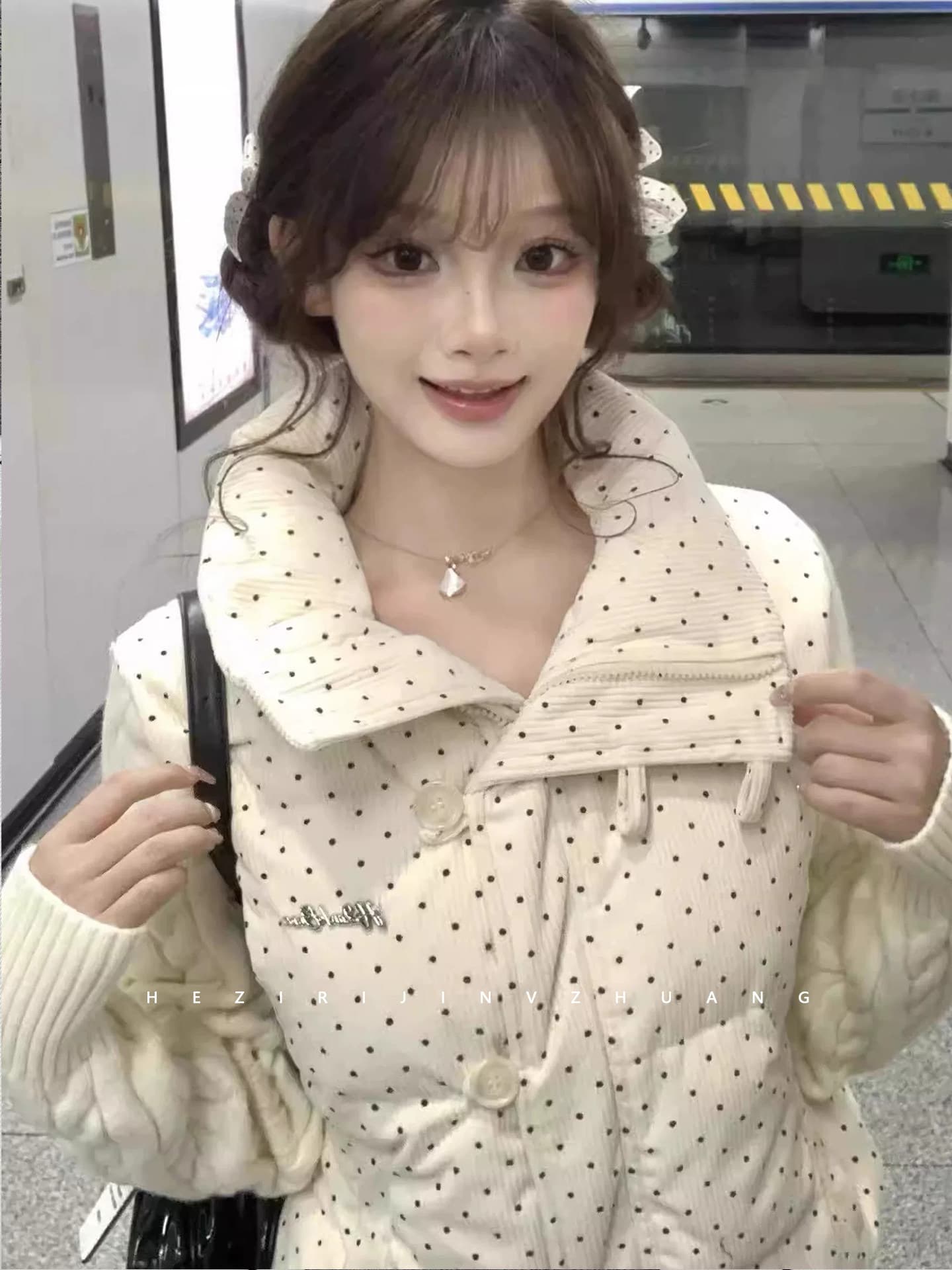 한 부서 달콤함 도트 무늬 니트 패치워크 긴팔 면 의류 여성 코트 겨울 루즈핏 두꺼운 쇼트 스타일 보온 패딩 재킷 상세 이미지 4