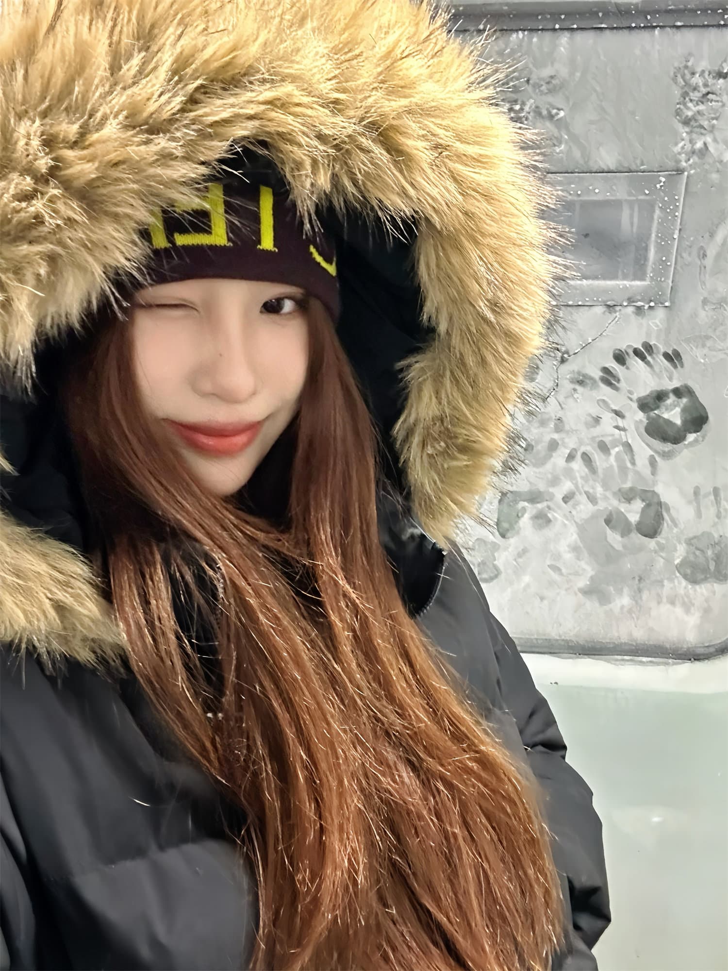 핀란드 눈 상황 허리 수축 쇼트 스타일 켄 콩 바람 다운 재킷 여성 2026 년 새로운 작은 키 큰 모피 칼라 겨울 재킷 상세 이미지 9