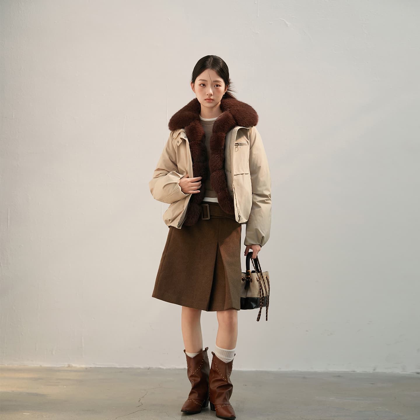 2026 새로운 모방 여우 모피 칼라 아래 면화 의류 여성 짧은 패션 루즈핏 두꺼운 Parker 세트 이미지 4