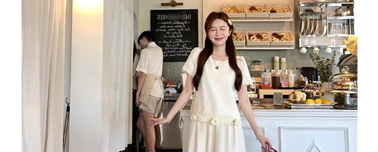 선물 물품 여름 새로운 질감 섹션 3 차원 장미 엠보싱 무거운 작업 거품 소매 라운드 넥 작은 셔츠 반신 치마 세트 상세 이미지 29