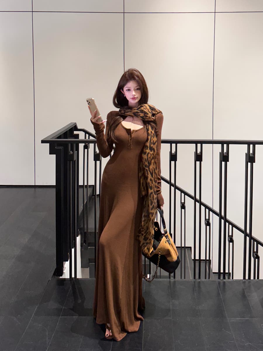 실사 가을 레트로 섹시함 다용도 몸매 가꾸기 슬림해 보이는 니트 인어 꼬리 롱 스커트 여성 드레스