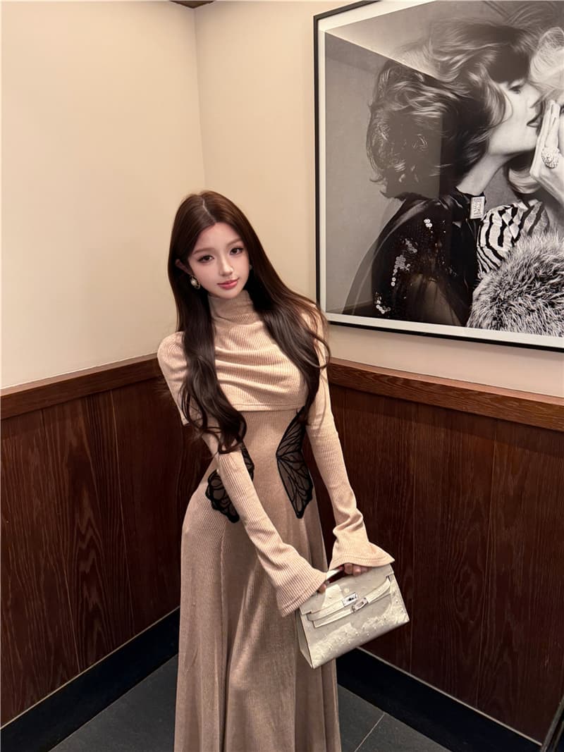실사 레트로 섹시함 새로운 중식 개선 자수 허리 수축 슬림해 보이는 드레스 롱 스커트 숄 두 조각 여성 세트 상세 이미지 19