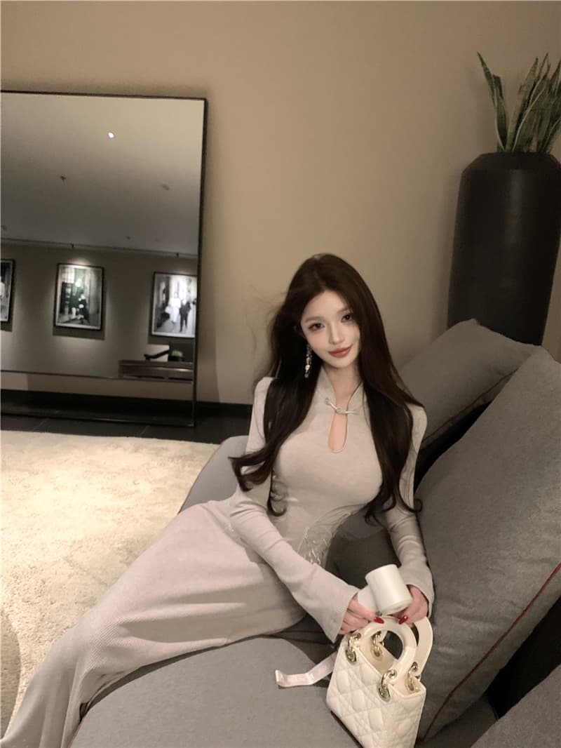 실사 레트로 섹시함 새로운 중식 개선 자수 허리 수축 슬림해 보이는 드레스 롱 스커트 숄 두 조각 여성 세트 상세 이미지 24