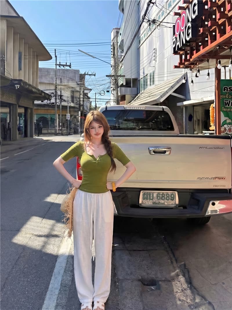 실사 여름 섹시함 몸매 가꾸기 슬림해 보이는 반팔 티셔츠 맨위 여성 상세 이미지 17