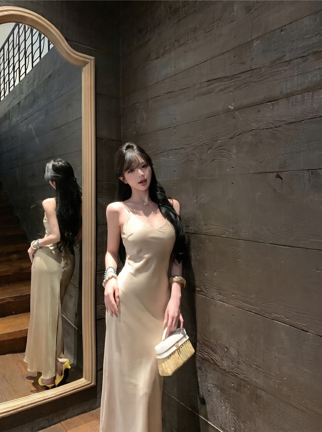 실사 여름 레트로 섹시함 V넥 고급 센스 슬림해 보이는 아세트산 슬립 드레스 롱 스커트 여성 이미지 2