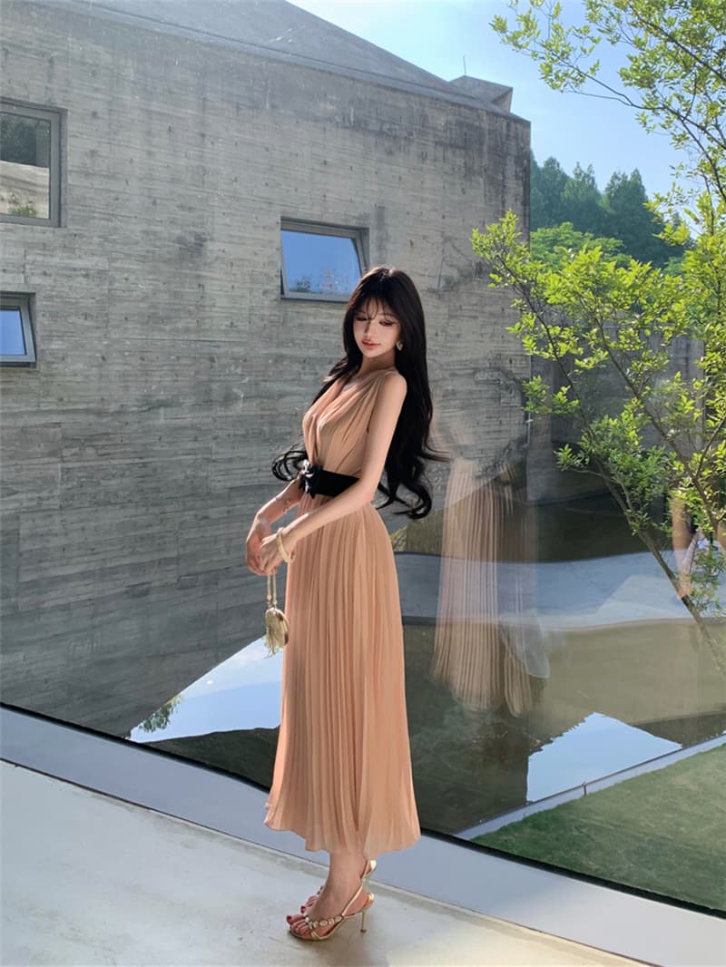 실사 레트로 섹시함 V넥 허리 수축 슬림해 보이는 나비 매듭 벨트 플리츠 민소매 드레스 롱 스커트 여성 상세 이미지 18