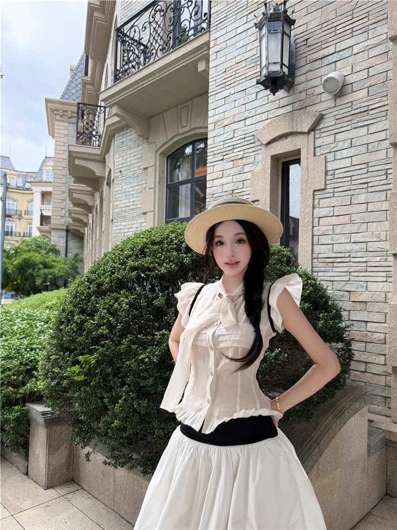 실사 여름 나비 넥타이 작은 날다 소매 셔츠 맨위 흑인과 백인 배색 와이드 허리 머리 반신 치마 세트 여성 상세 이미지 8