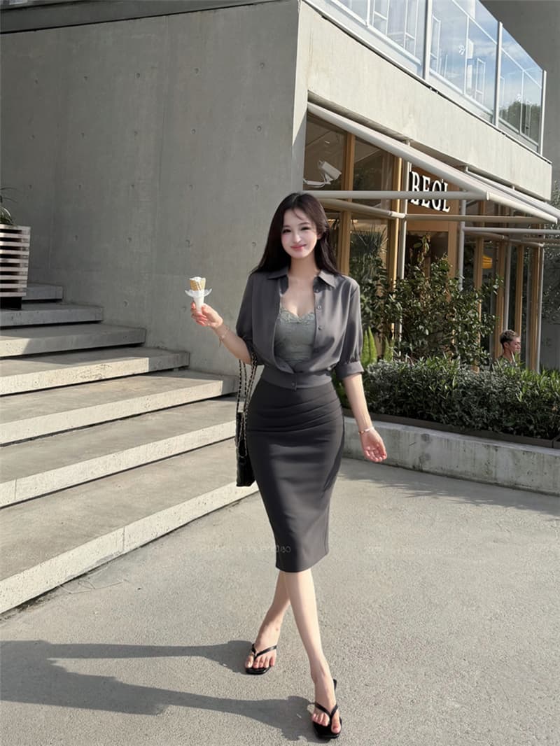 실사 여름 레트로 섹시함 회색 5 점 소매 쇼트 스타일 셔츠 레이스 슬립 타이트 스커트 반신 치마 세트 여성 상세 이미지 1