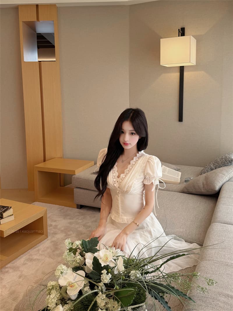 실사 여름 섹시함 V넥 거품 소매 뒤로 스트랩 슬림해 보이는 셔츠 불규칙 다용도 반신 치마 세트 여성 상세 이미지 15