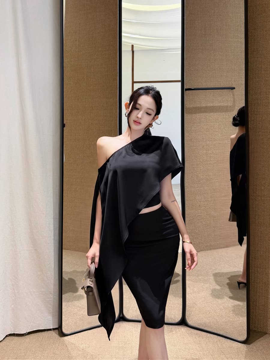 실사 여름 레트로 섹시함 비대칭 비스듬한 어깨 블라우스 맨위 튜브탑 타이트 스커트 트임 반신 치마 세트 여성 이미지 4