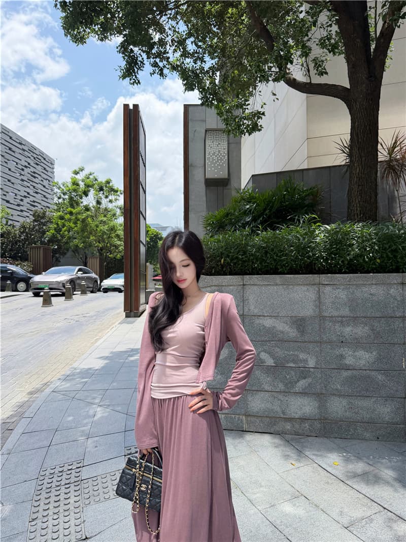 실사 레트로 섹시함 부드러운 품격 다용도 슬림해 보이는 슬립 맨위 자외선 차단 오픈 가디건 반신 롱 스커트 세 조각 여성 세트 상세 이미지 9