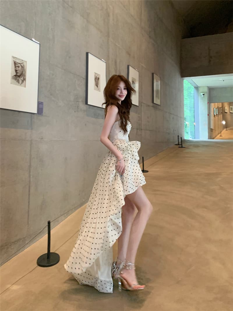 실사 여름 섹시함 품격 꼬집기 허리 레이스 조각 휴가 민소매 슬립 드레스 도트 무늬 끌기 꼬리 치마 여성 상세 이미지 4