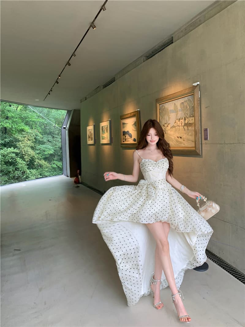 실사 여름 섹시함 품격 꼬집기 허리 레이스 조각 휴가 민소매 슬립 드레스 도트 무늬 끌기 꼬리 치마 여성 상세 이미지 16