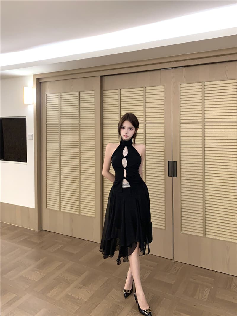 실사 여름 레트로 섹시함 페이크 레이어드 레이스 홀로우 아웃 행침 목 니트 맨위 불규칙 반신 치마 세트 여성 상세 이미지 28