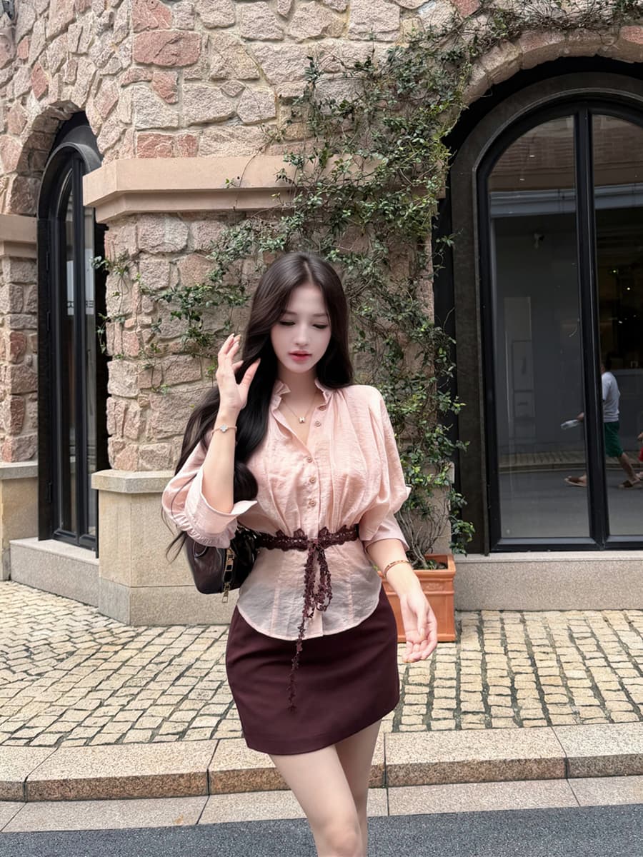 실사 이른 가을 레트로 섹시함 작은 스탠드 칼라 허리 수축 슬림해 보이는 스트랩 셔츠 맨위 타이트 스커트 반신 치마바지 세트 여성 이미지 3