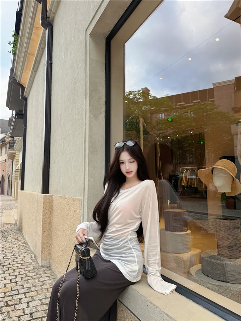 실사 이른 가을 레트로 섹시함 느긋한 비스듬한 어깨 긴팔 티셔츠 도루 센스 슬림해 보이는 반신 스커트 롱 스커트 세트 여성 상세 이미지 11
