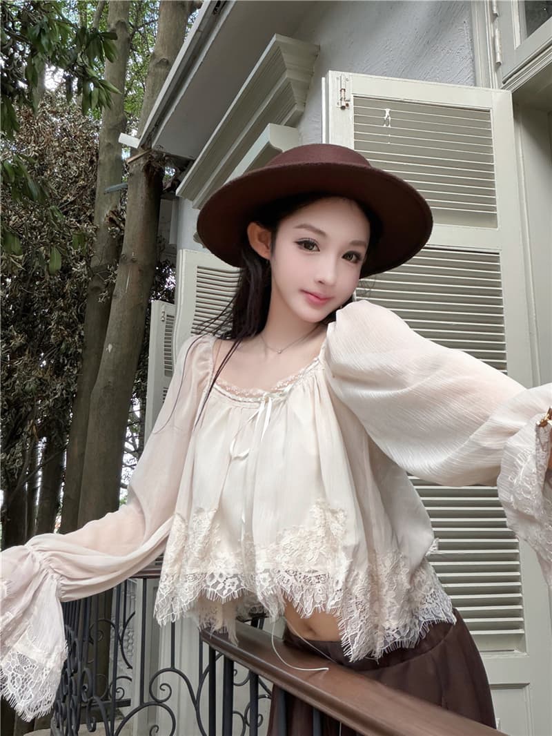 실사 이른 가을 레트로 섹시함 레이스 레이스 패치워크 광장 칼라 나팔 긴팔 쇼트 스타일 부드러운 쉬폰 블라우스 맨위 여성 상세 이미지 1