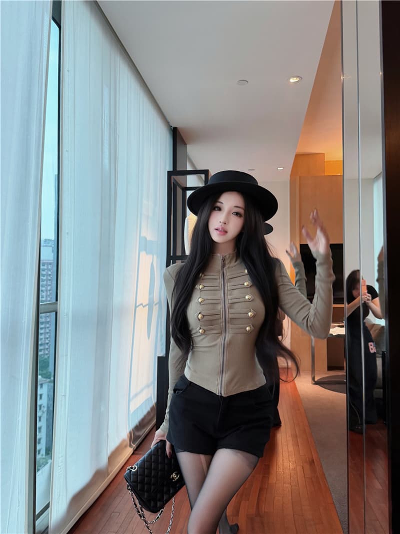 실사 가을 의상 섹시함 나폴레옹 금속 버클 긴팔 티셔츠 레트로 스탠드 칼라 지퍼 핫걸 맨위 오픈 가디건 여성 상세 이미지 5
