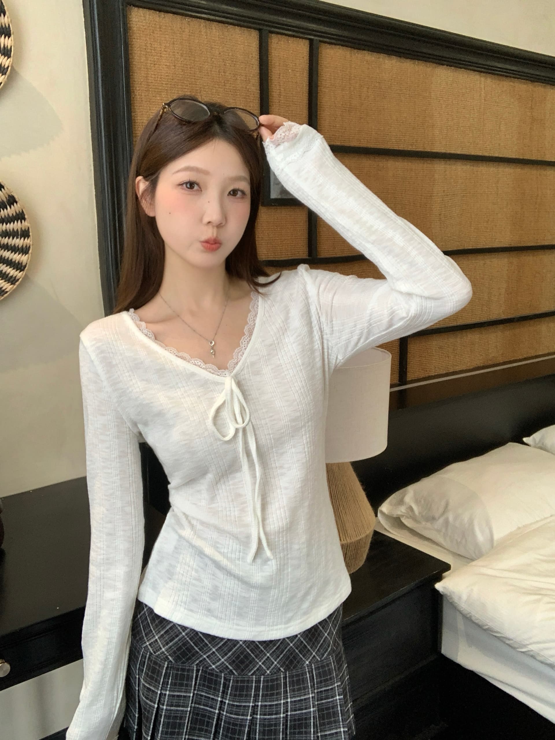 실사 빅 사이즈 화이트 질감 센스 V넥 긴팔 티셔츠 봄 여름 인사이드 가져 가라. 레이스 레이스 몸매 가꾸기 맨위 6083 상세 이미지 6