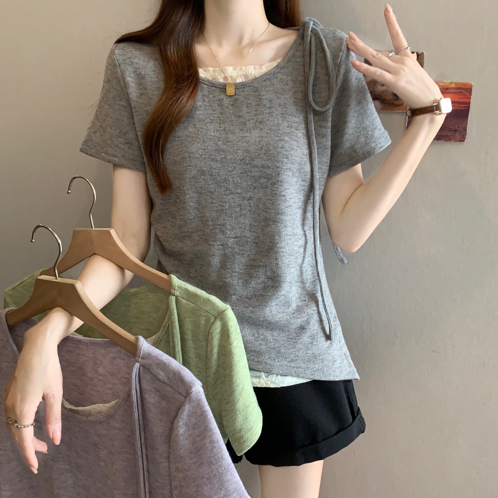 실사 빅 사이즈 불규칙 반팔 티셔츠 여성 여름 새로운 페이크 레이어드 패치워크 레이스 허리 수축 쇼트 스타일 맨위 8007 상세 이미지 3