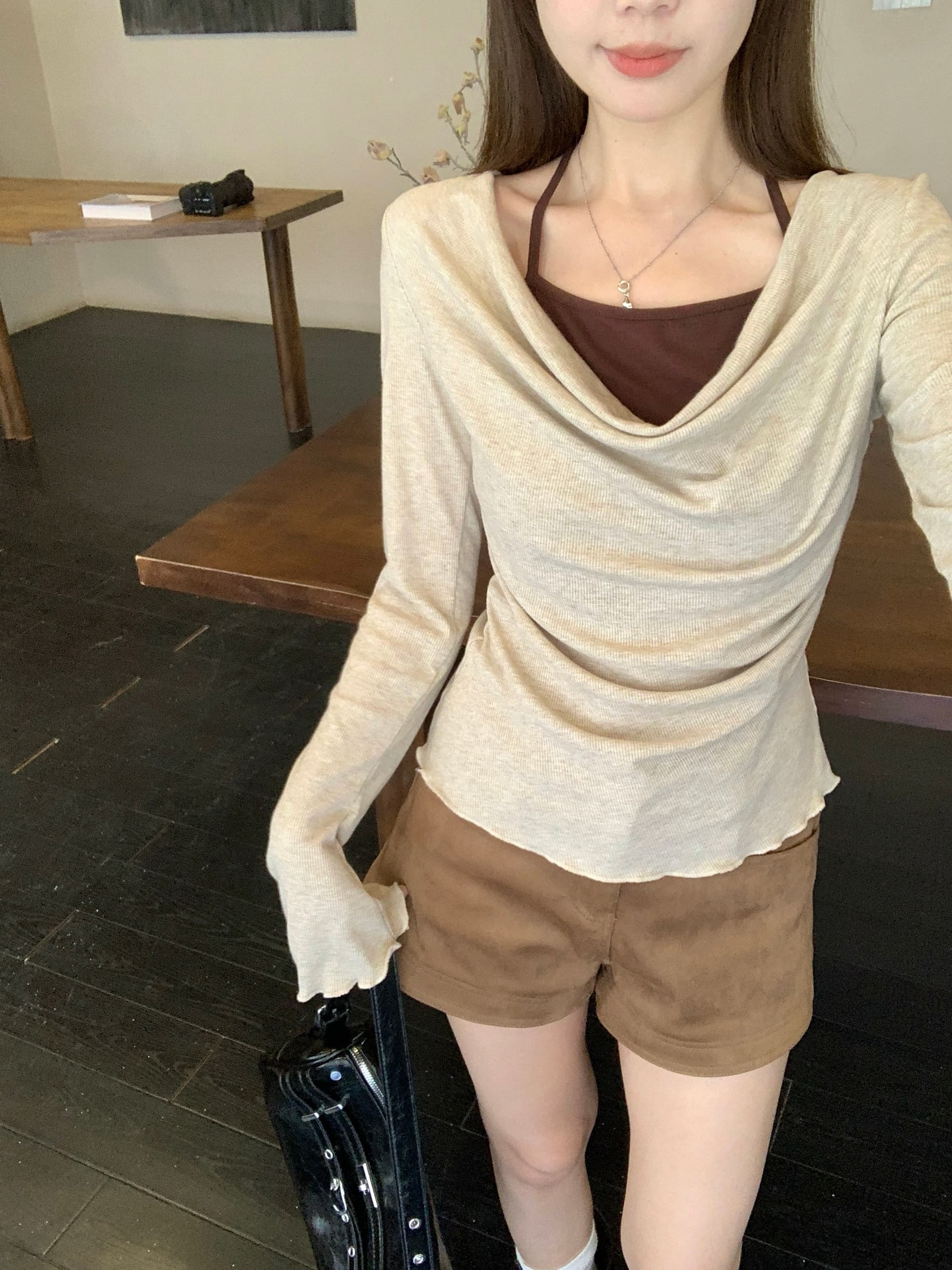 실사 빅 사이즈 지방 mm 흔들다 칼라 디자인 센스 페이크 레이어드 긴팔 티셔츠 여성 가을 섹시함 핫걸 바람 맨위 6082 상세 이미지 8