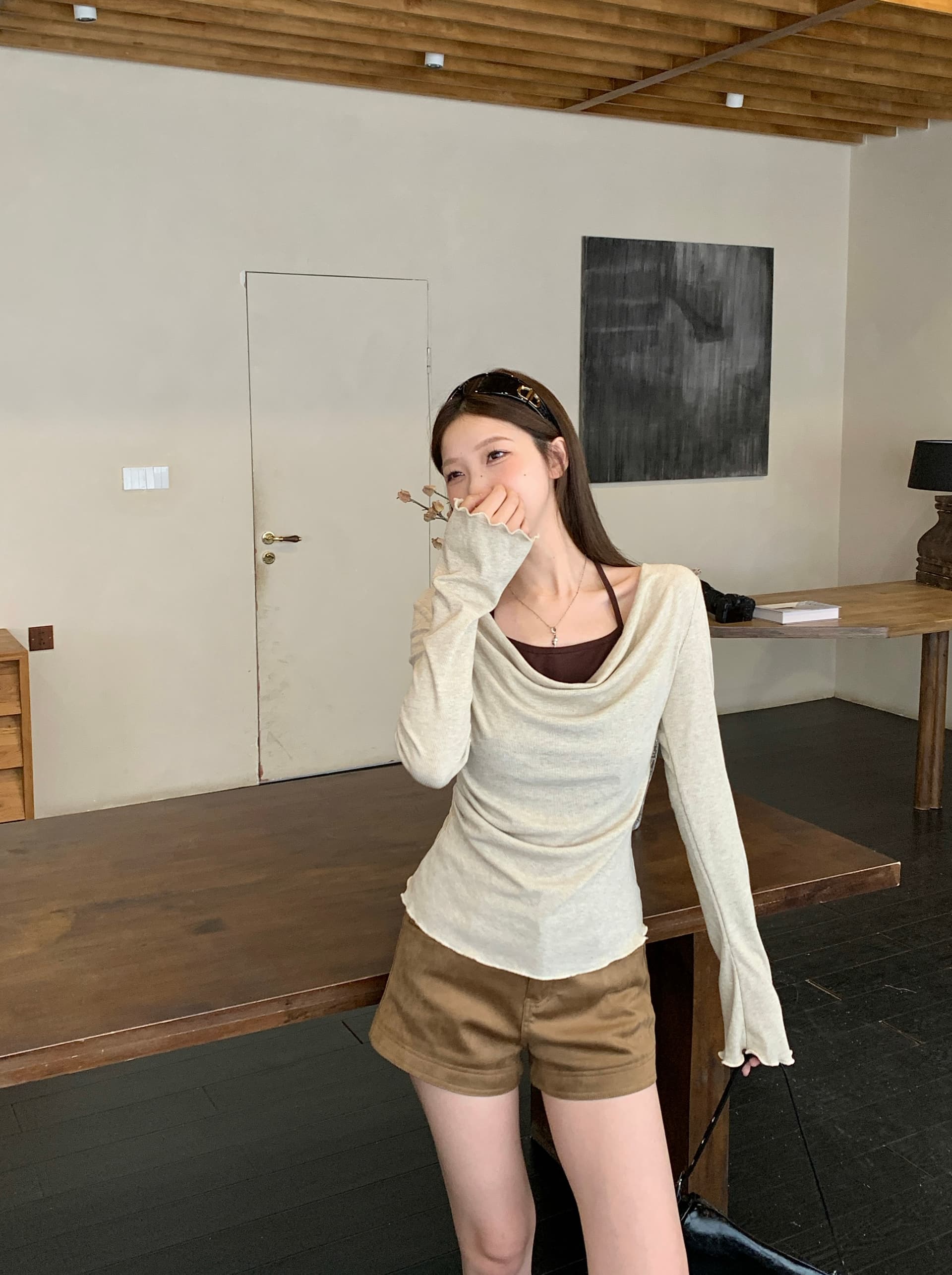 실사 빅 사이즈 지방 mm 흔들다 칼라 디자인 센스 페이크 레이어드 긴팔 티셔츠 여성 가을 섹시함 핫걸 바람 맨위 6082 상세 이미지 10
