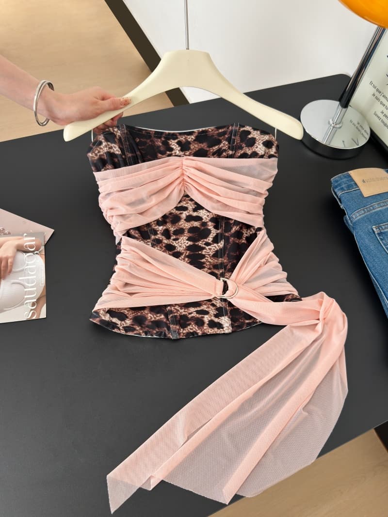 실사 정가 아메리칸 핫걸 디자인 센스 레오파드 무늬 프린트 망사 리본 튜브탑 맨위 생선뼈 슬림해 보이는 외출용 상세 이미지 1