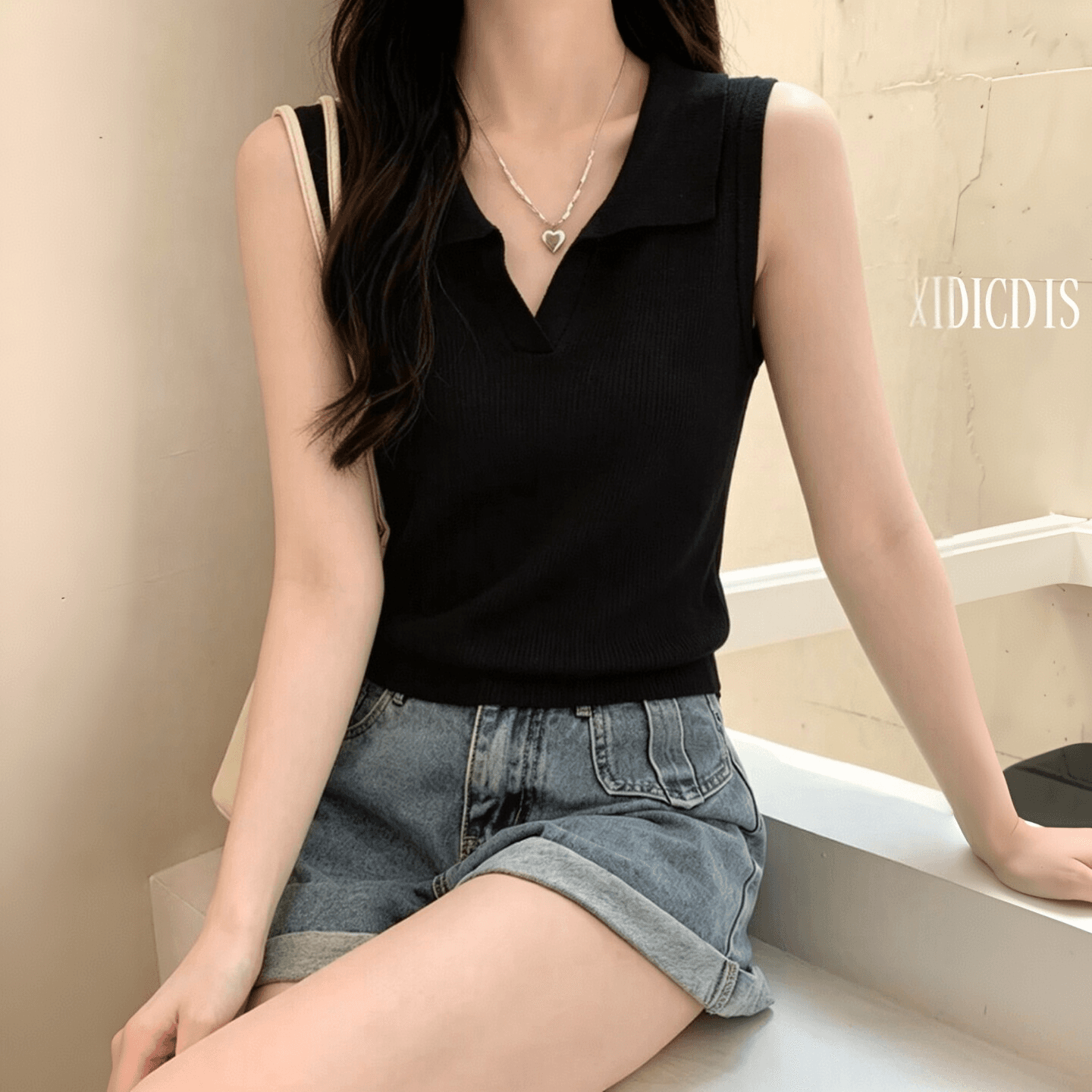 미니멀리즘 POLO 칼라 민소매 얼음 실크 티셔츠 여성 여름 새로운 작은 키 몸매 가꾸기 슬림해 보이는 쇼트 스타일 외출용 조끼 이미지 2
