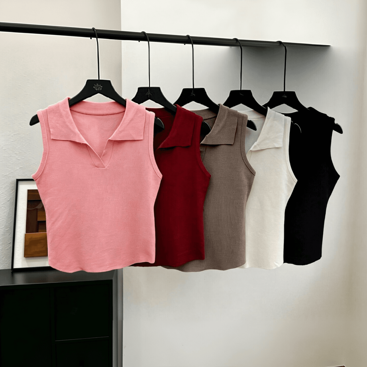 미니멀리즘 POLO 칼라 민소매 얼음 실크 티셔츠 여성 여름 새로운 작은 키 몸매 가꾸기 슬림해 보이는 쇼트 스타일 외출용 조끼 상세 이미지 6