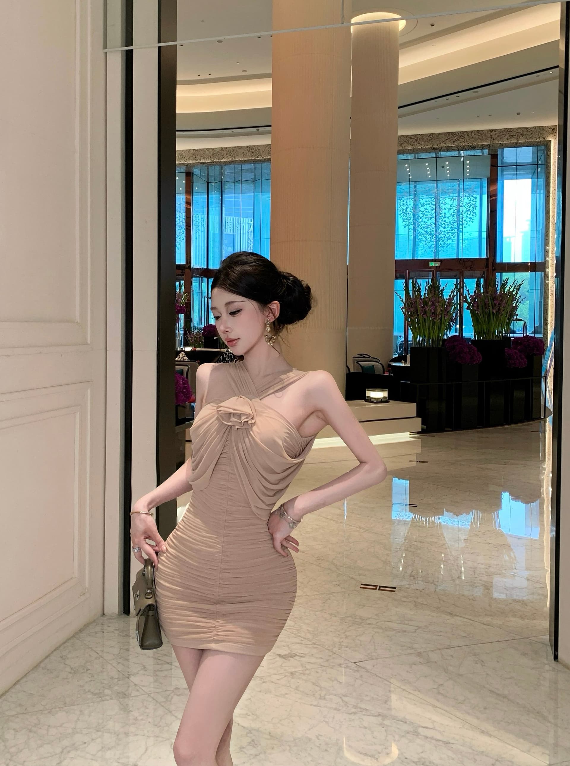 실사 정가 순수한 욕망 섹시함 꽃 주름 타이트 스커트 여름 품격 몸매 가꾸기 슬림해 보이는 망사 치마 여성 이미지 2