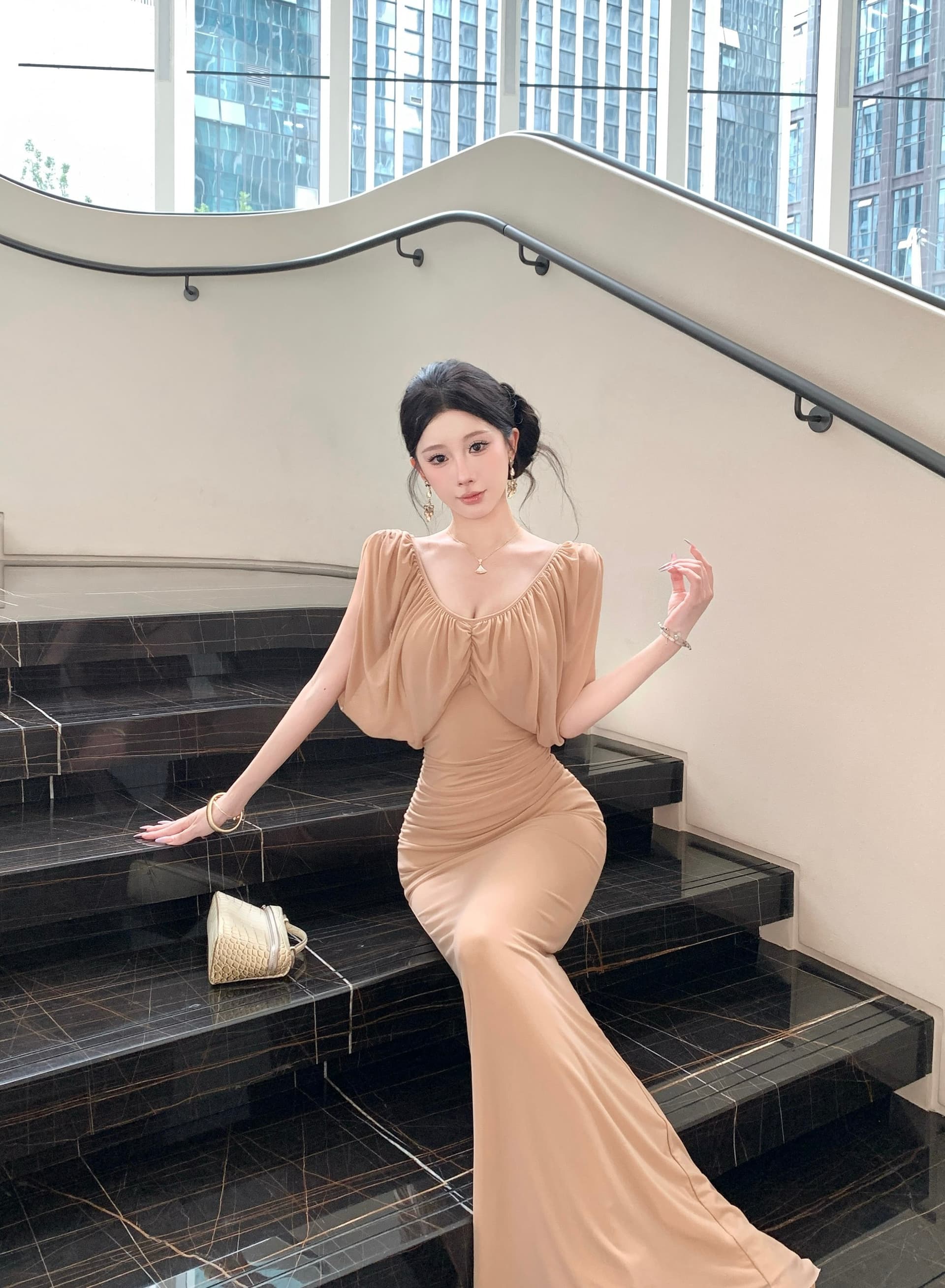 실사 정가 고급 센스 순수한 욕망 V넥 주름 작은 날다 소매 펌프 Pleat 허리 수축 슬림해 보이는 타이트 스커트 드레스 상세 이미지 8