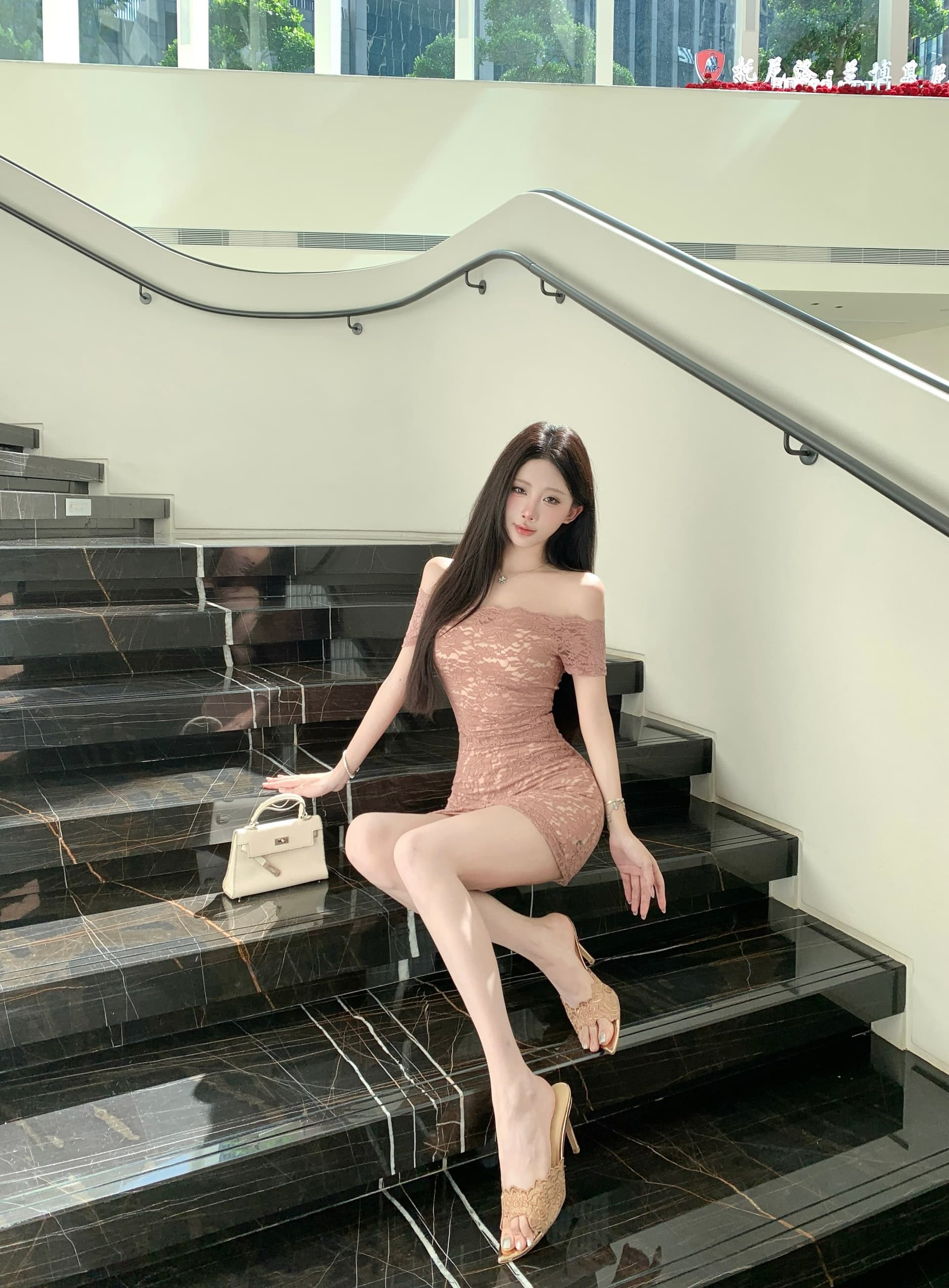 실사 정가 오프숄더 레이스 드레스 순수한 욕망 주름 허리 수축 몸매 가꾸기 슬림해 보이는 타이트 스커트 상세 이미지 15