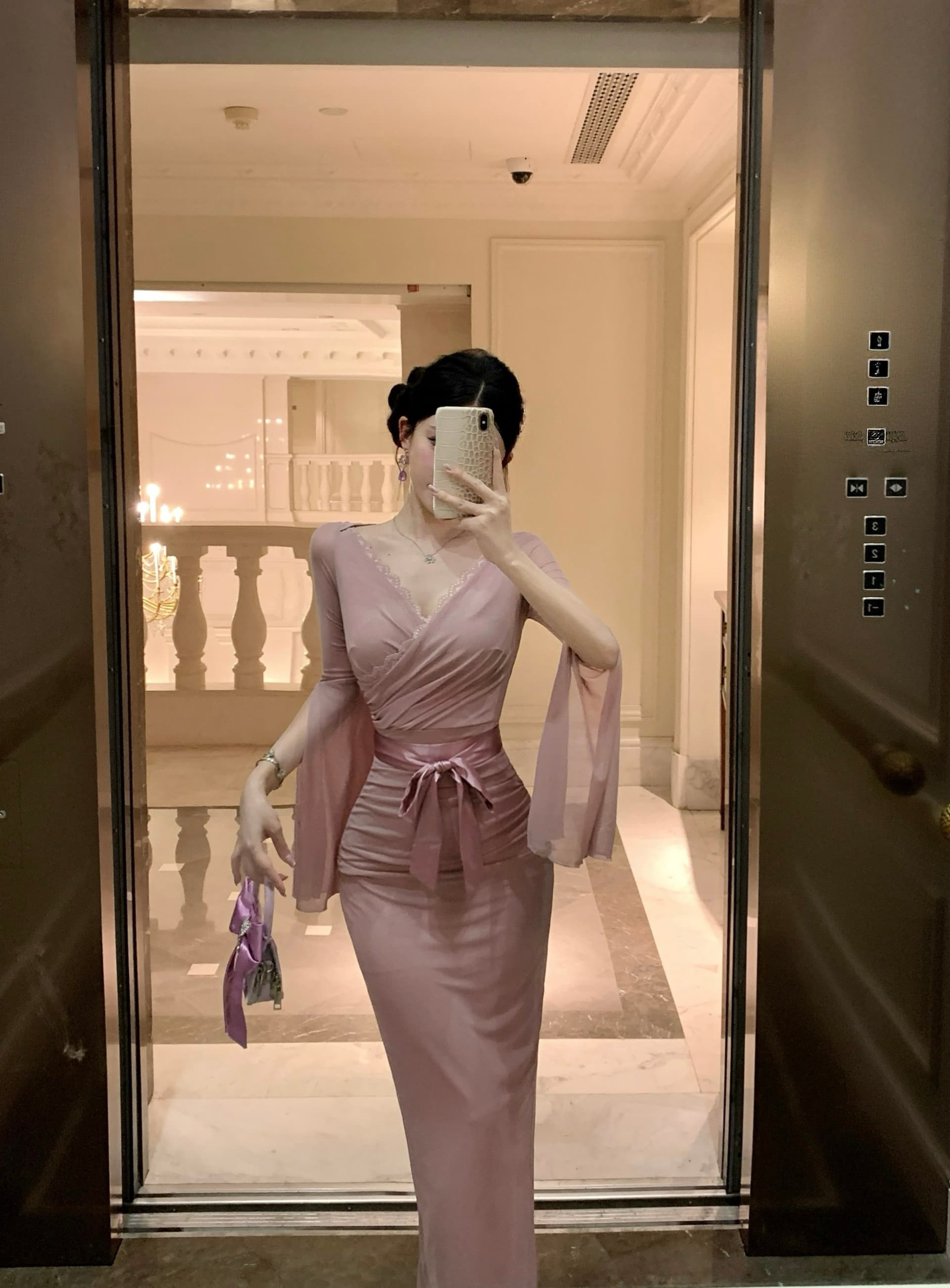 실사 정가 고급 센스 가을 브 룩 스  레이스업 슬림해 보이는 허리 수축 v 칼라 레이스업 슬림해 보이는 롱 스커트 상세 이미지 3