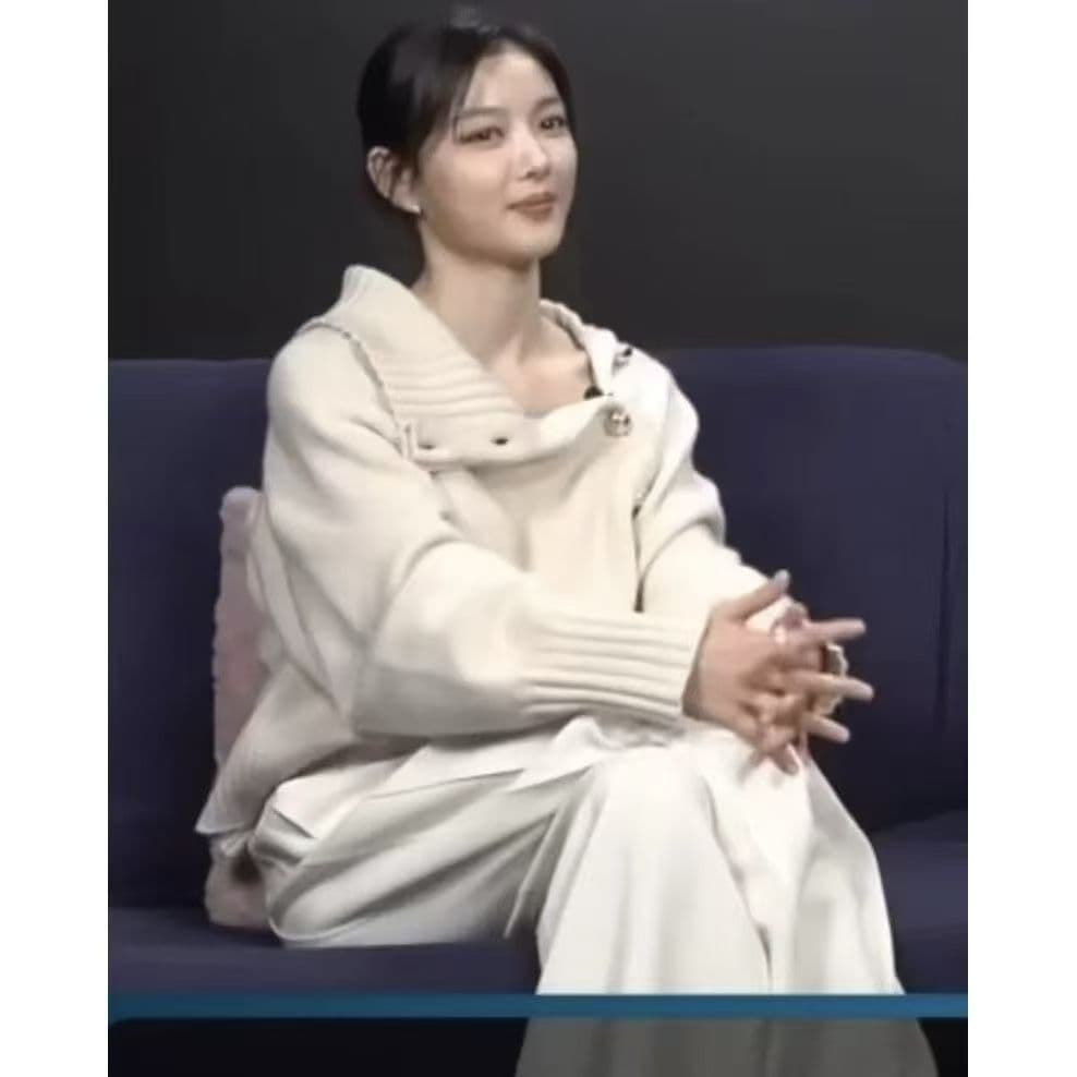 화이트 불규칙 폴로 칼라 풀오버 스웨터 여자 가을 겨울 인사이드 가져 가라. 수 있습니다. 외출용 루즈핏 느긋한 부드러운 찹쌀 니트 스웨터 맨위 이미지 3