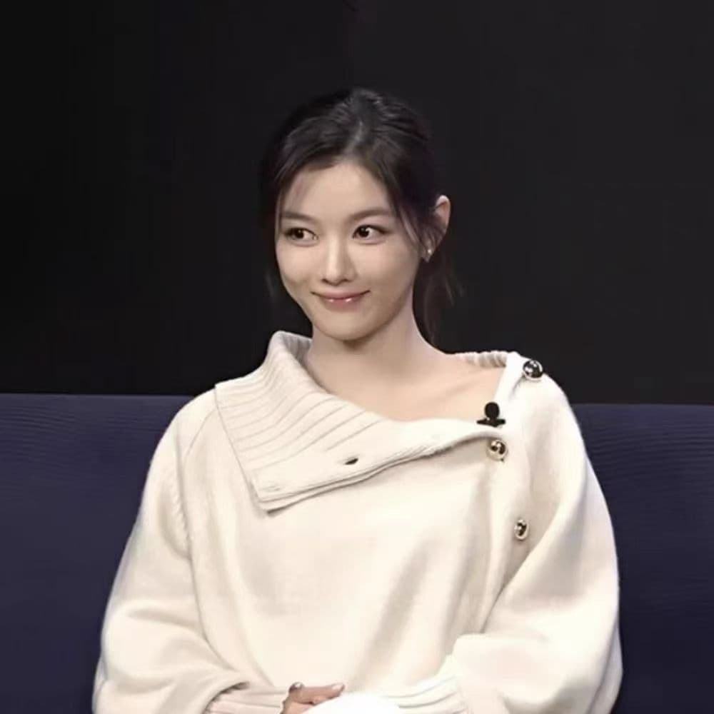 화이트 불규칙 폴로 칼라 풀오버 스웨터 여자 가을 겨울 인사이드 가져 가라. 수 있습니다. 외출용 루즈핏 느긋한 부드러운 찹쌀 니트 스웨터 맨위 상세 이미지 2