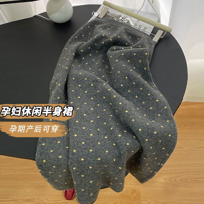 2026 출산 착용 가을 겨울 새로운 임산부 반신 스커트 캐주얼 니트 도트 무늬 타이트 스커트 중간 길이 스커트 이미지 3