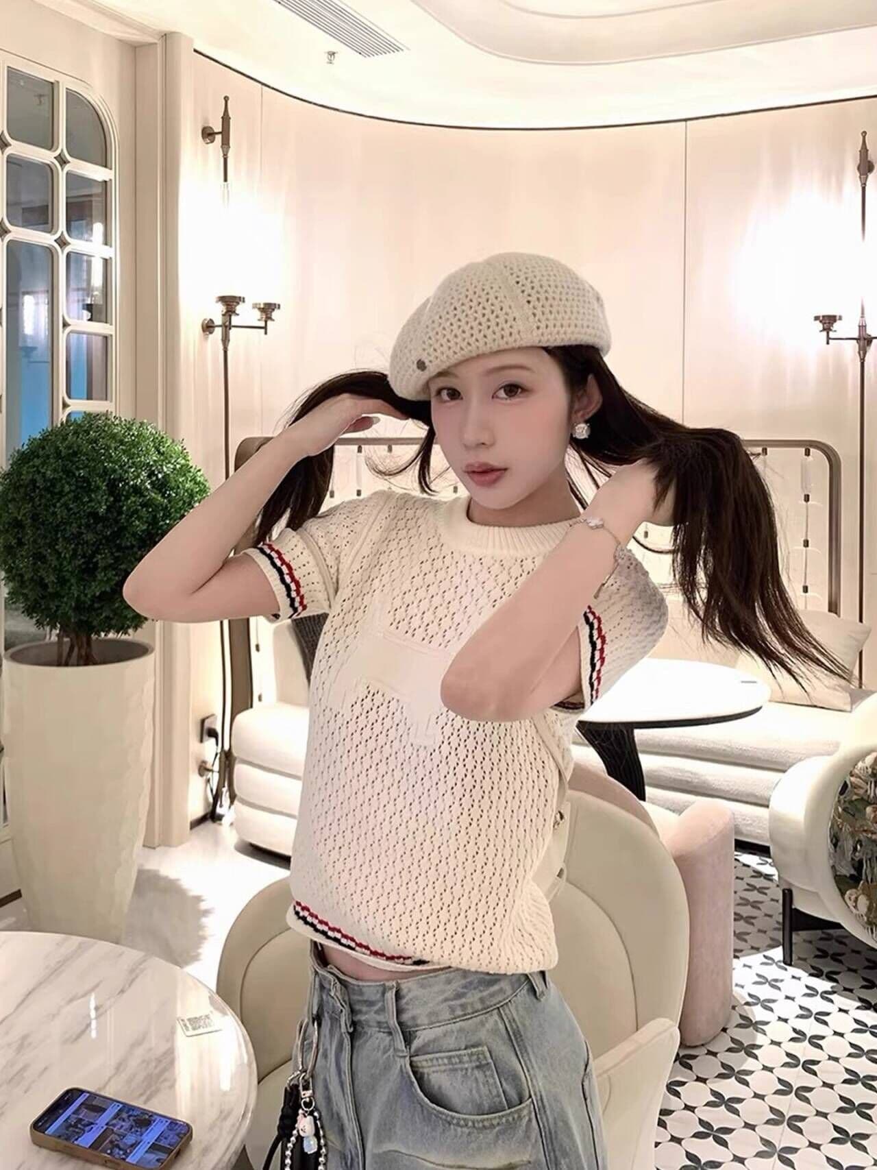 선전 남쪽 기름 유럽 상품 26 이른 봄 강아지 자수 화이트 메쉬 니트 여성용 짧은 소매 이미지 3