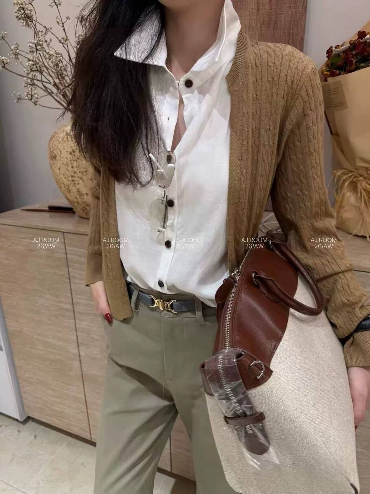 POLO 칼라 패치워크 페이크 레이어드 니트 스웨터 여성 이른 가을 디자인 센스 품격 배색 슬림해 보이는 맨위 5529 상세 이미지 18