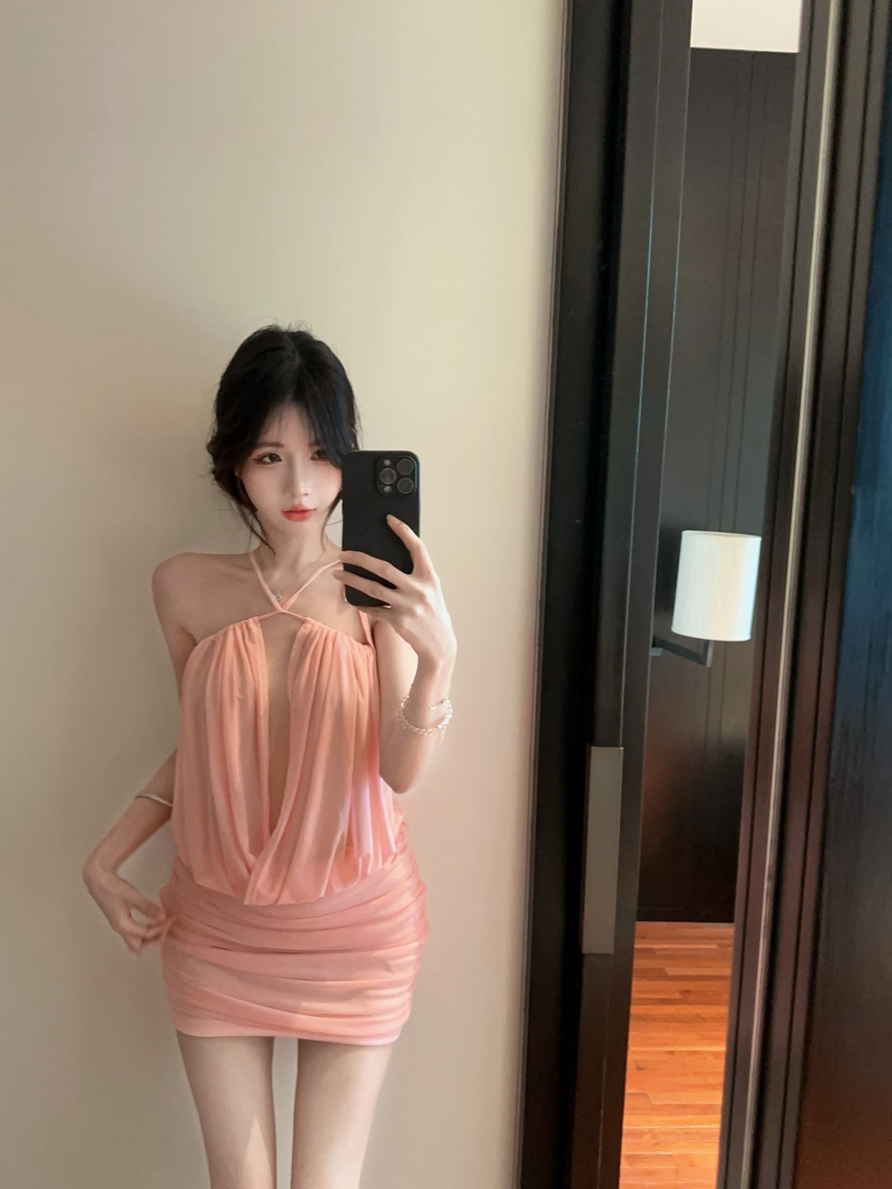 실사 정가 섹시함 행침 목 망사 패치워크 몸매 가꾸기 주름 타이트 스커트 드레스 상세 이미지 3
