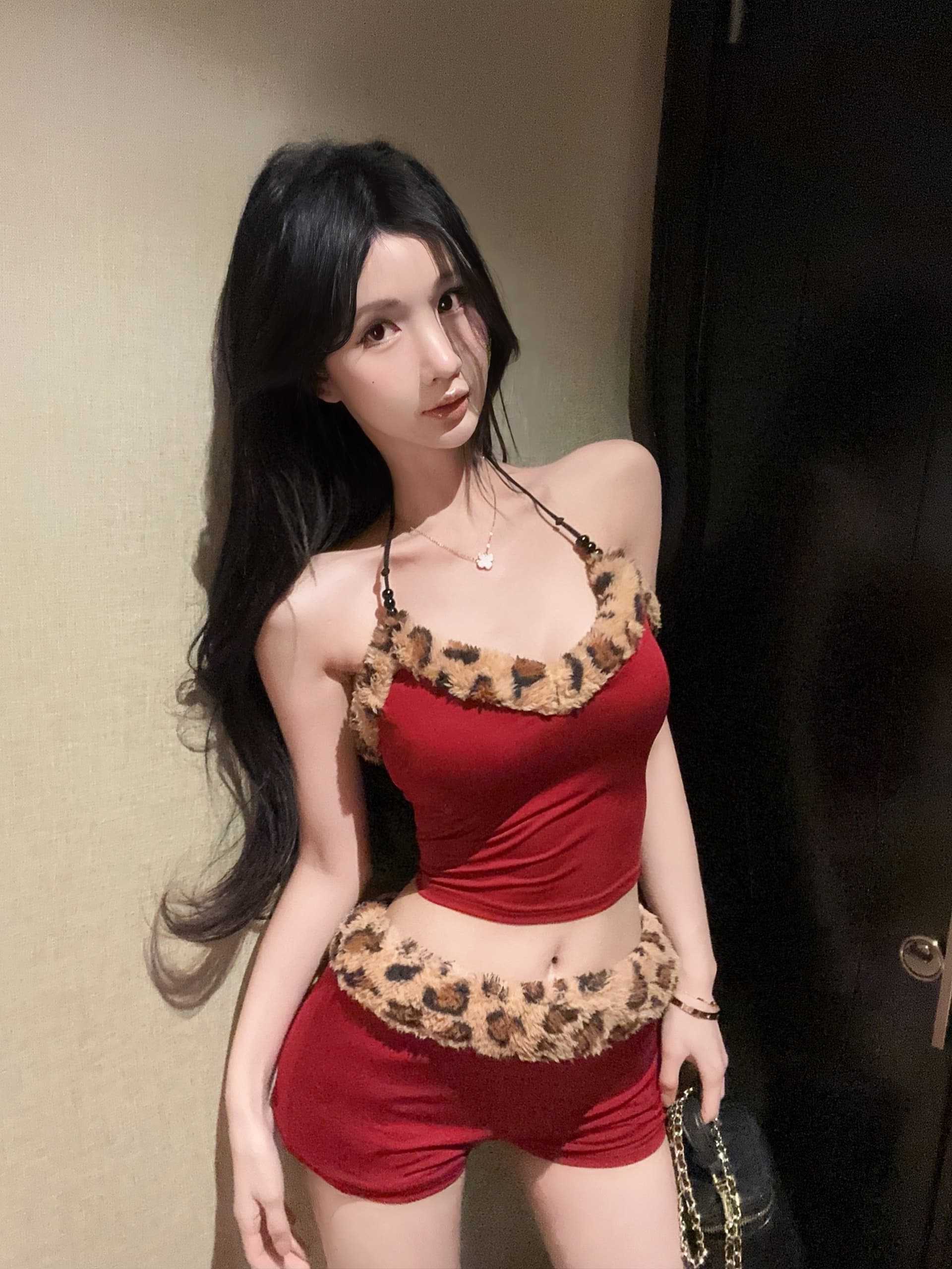 실사 정가 섹시함 레오파드 무늬 플리스 패치워크 행침 목 슬립 맨위 초단 반바지 투피스 세트 상세 이미지 4